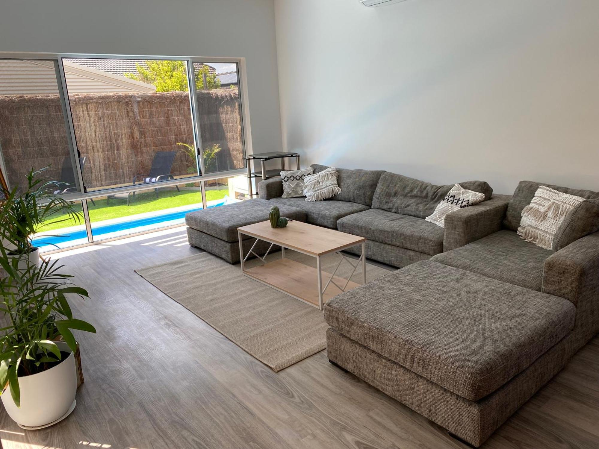 Sols Place Boutique Pool Villas คาร์ลแบร์รี ห้อง รูปภาพ