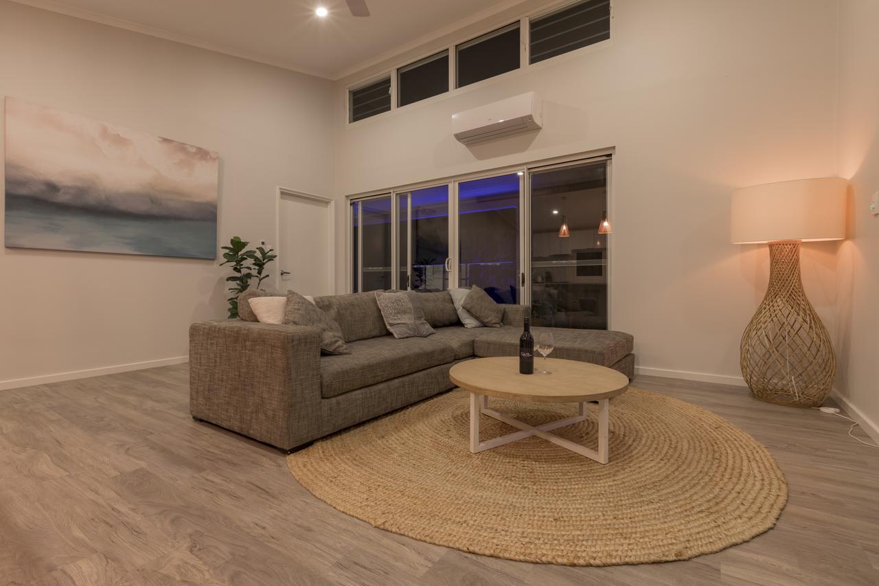 Sols Place Boutique Pool Villas คาร์ลแบร์รี ภายนอก รูปภาพ